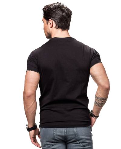 Manuel Black T-Shirt Rusty Neal