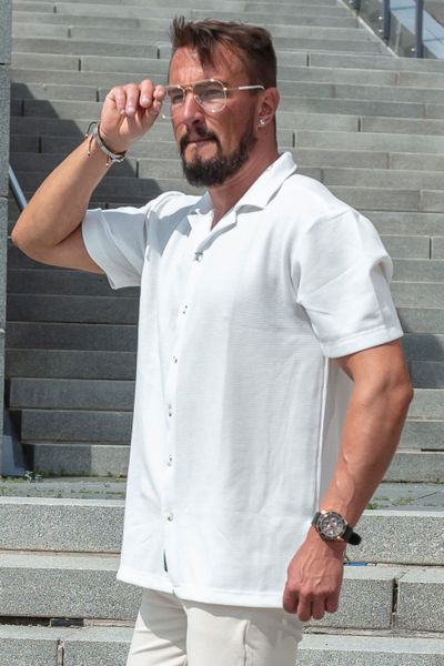 Strukturerad vit kortärmad skjorta med krage
