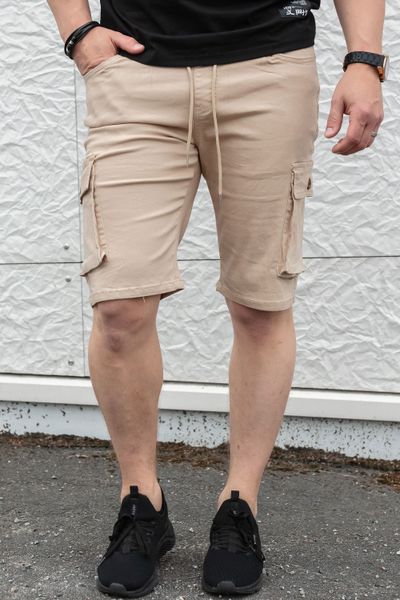 Herrens stretchiga beige cargoshorts JERONE Herrens stretchiga beige cargoshorts JERONE
