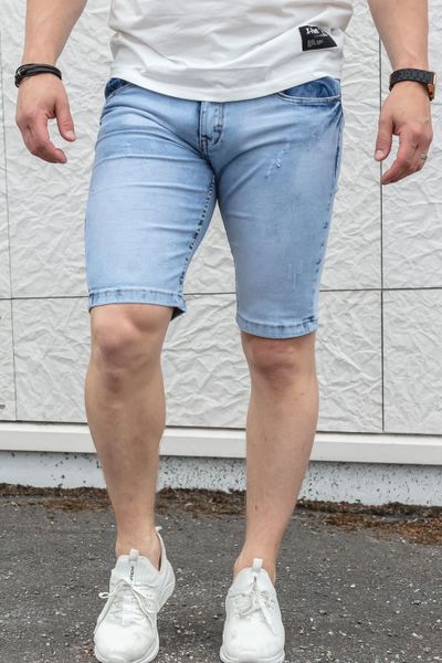 Ljusblå jeansshorts med dekorativt band JERONE Ljusblå jeansshorts med dekorativt band JERONE