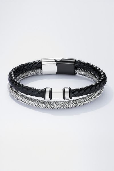 Svart flätat armband i läder och stål JERONE JEWELLERY