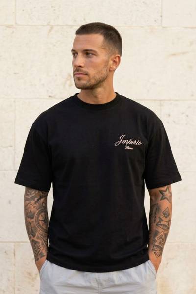 Imperio ryggtryck svart t-shirt JERONE Imperio ryggtryck svart t-shirt JERONE
