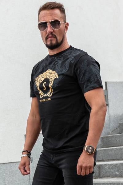 Star svart t-shirt med guldfolie JERONE Star svart t-shirt med guldfolie JERONE