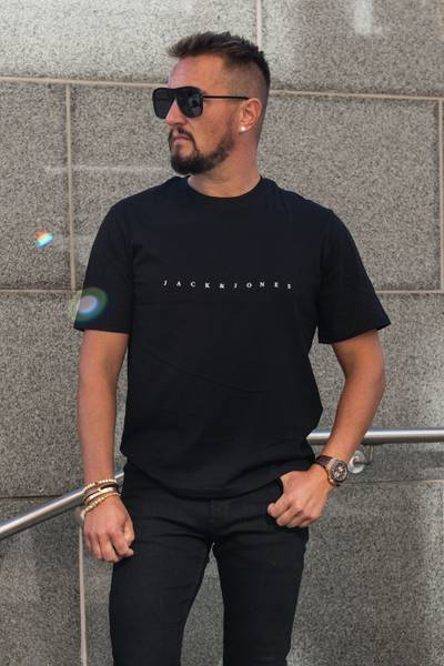 Star svart t-shirt JACK&JONES Star svart t-shirt JACK&JONES
