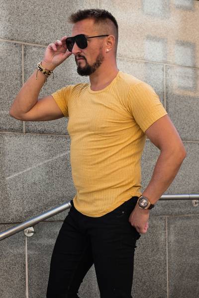 Gul ribbad t-shirt ORIGINAL