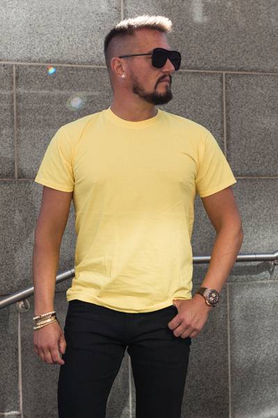 Gul t-shirt Fruit Of the Loom